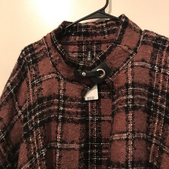 NWT Plus Size Torrid Brown Tunnel Neck Cape Poncho Fashionable - Picture 9 of 13